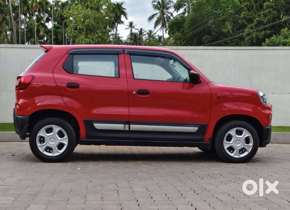 Maruti Suzuki S-presso Vxi Opt, 2022, Petrol