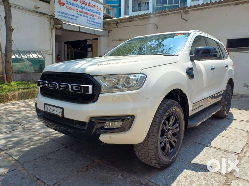 Ford Endeavour 3.2 Titanium At 4x4, 2016, Diesel