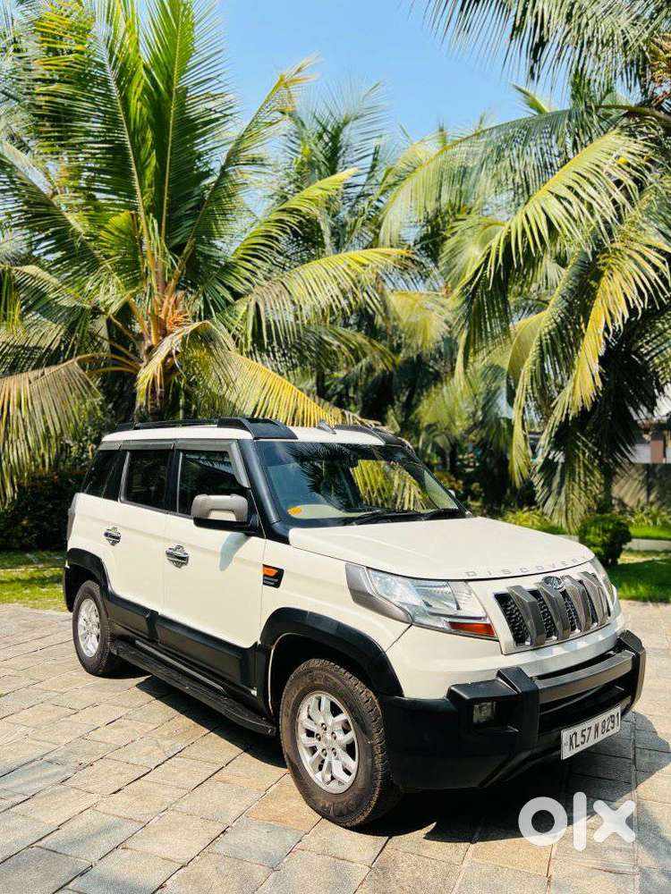 Mahindra Tuv 300 T8 Amt (automatic), 2016, Diesel