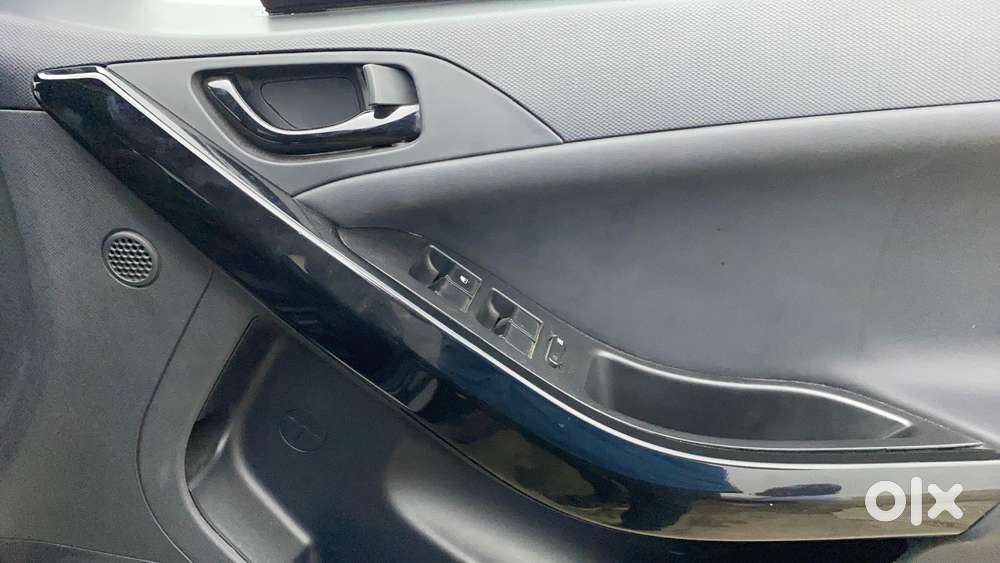 Tata Nexon 1.5 Revotorq Xz Plus (s), 2023, Petrol