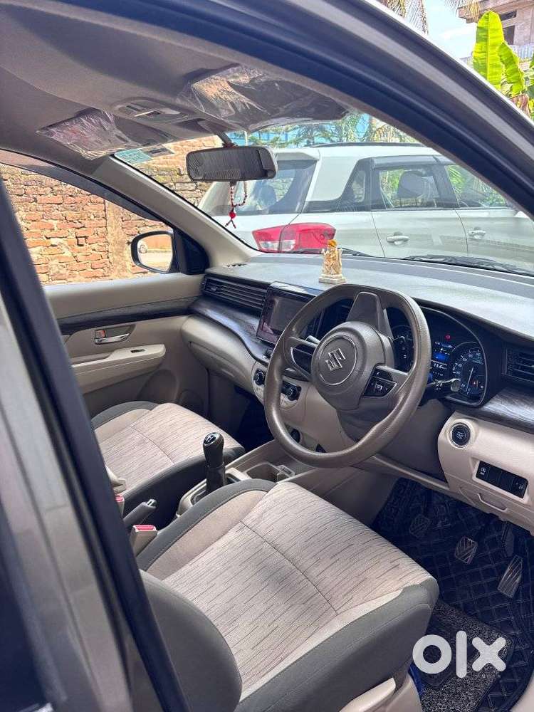 Maruti Suzuki Ertiga Zxi Shvs, 2022, Petrol