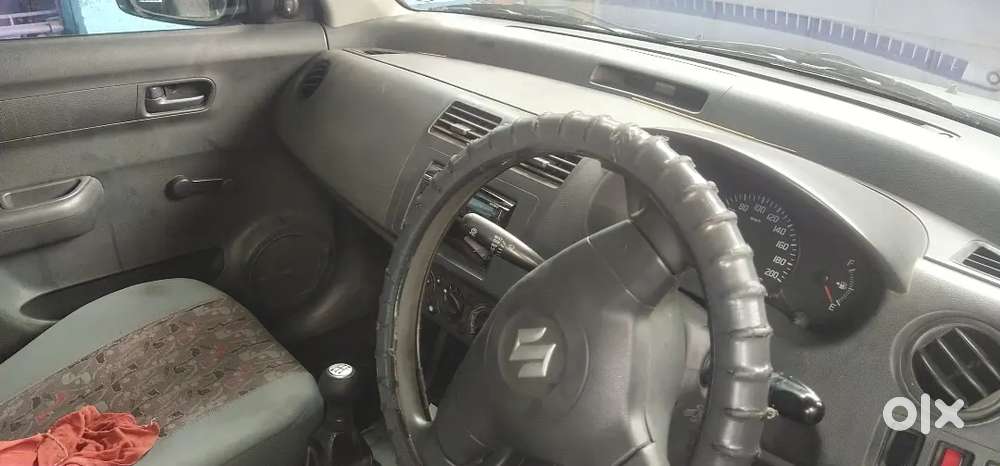Maruti Suzuki Dzire 1.2 Zxi 2011 2nd