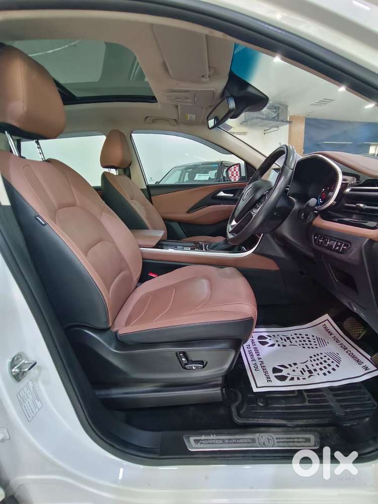 Mg Hector Plus Savvy Pro 1.5 Turbo Petrol Cvt 7 Str, 2024, Petrol