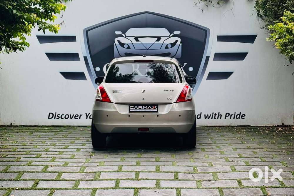 Maruti Suzuki Swift Vxi Optional, 2013, Petrol