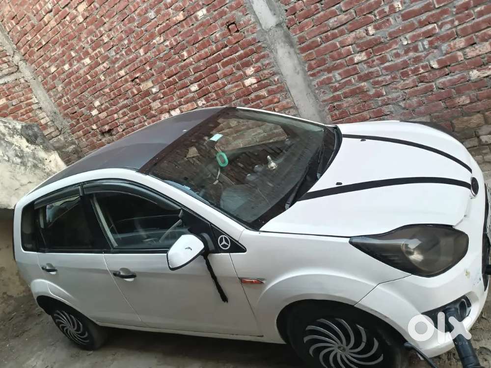 Car Ford Figo