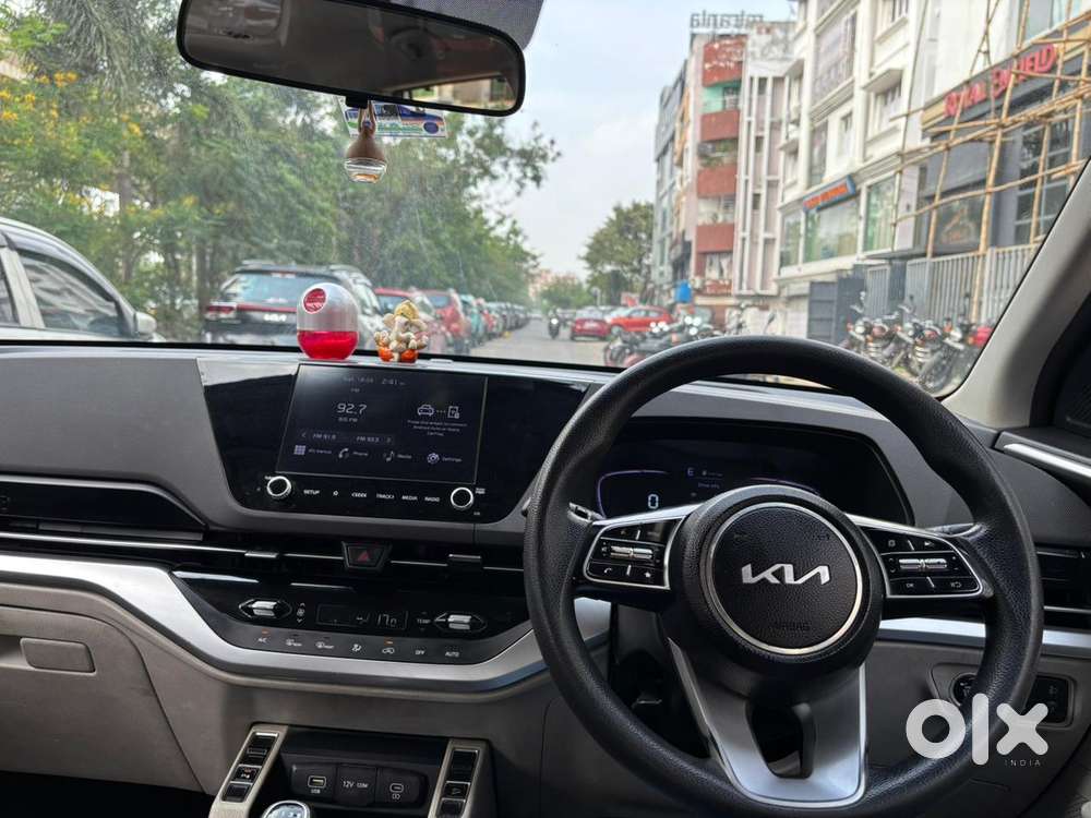 Kia Carens 1.4 Prestige Plus Turbo 7 Str, 2023, Petrol