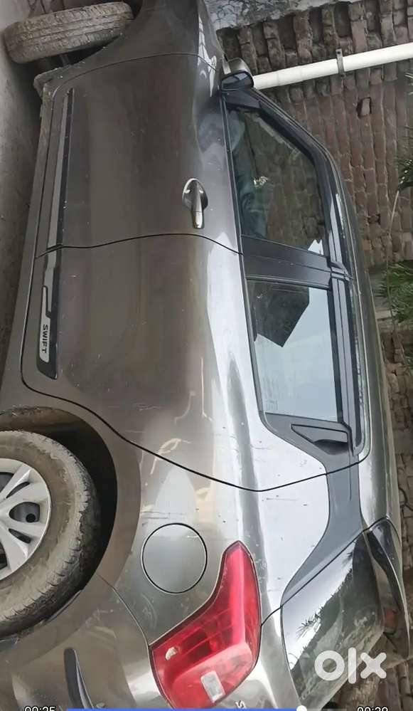 Maruti Suzuki Swift 2023 Petrol Well Maintained