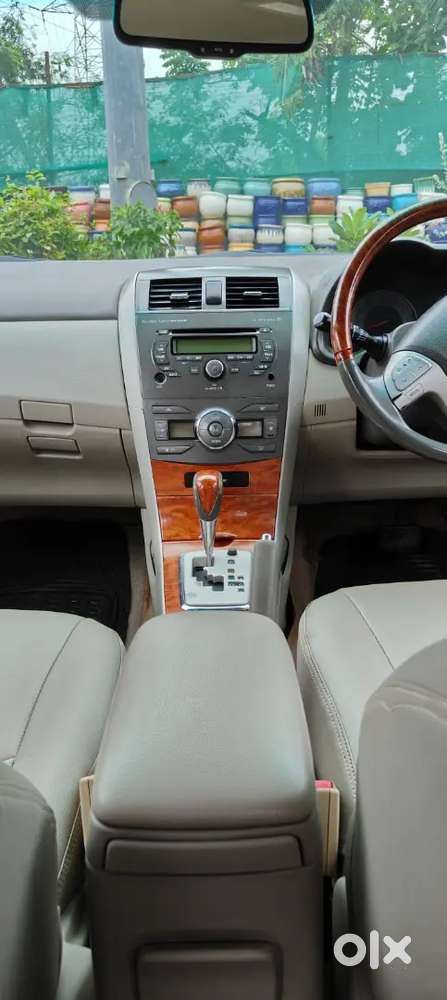 Toyota Corolla Altis 2011