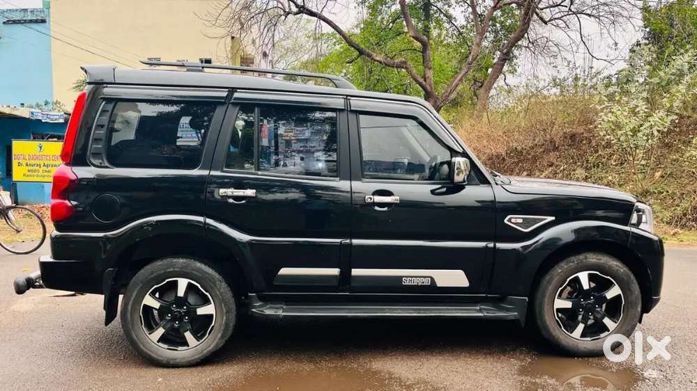 Mahindra Scorpio Classic 2023 Diesel 45000 Km Driven