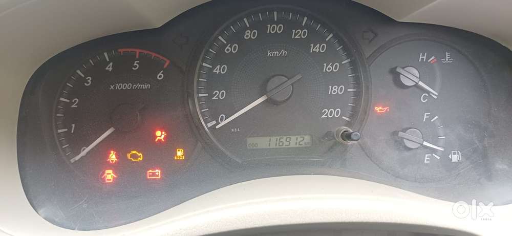 Toyota Innova [2013-2016] 2.5 G4 8 Str, 2014, Diesel