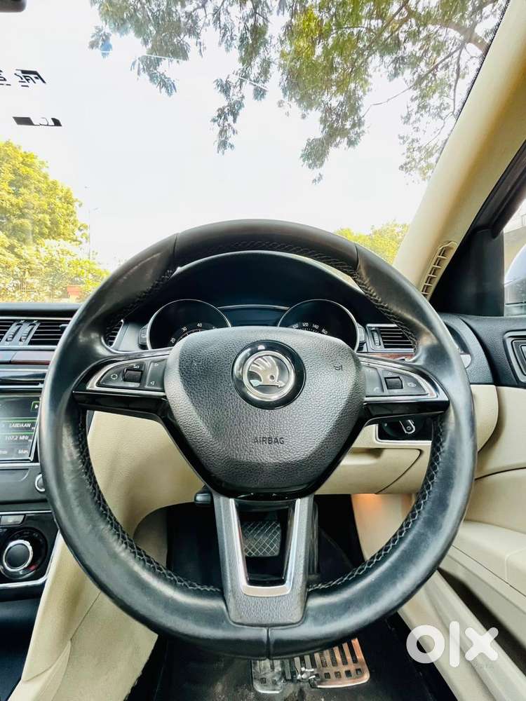 Skoda Superb 1.8 Elegance Tsi At, 2014, Petrol