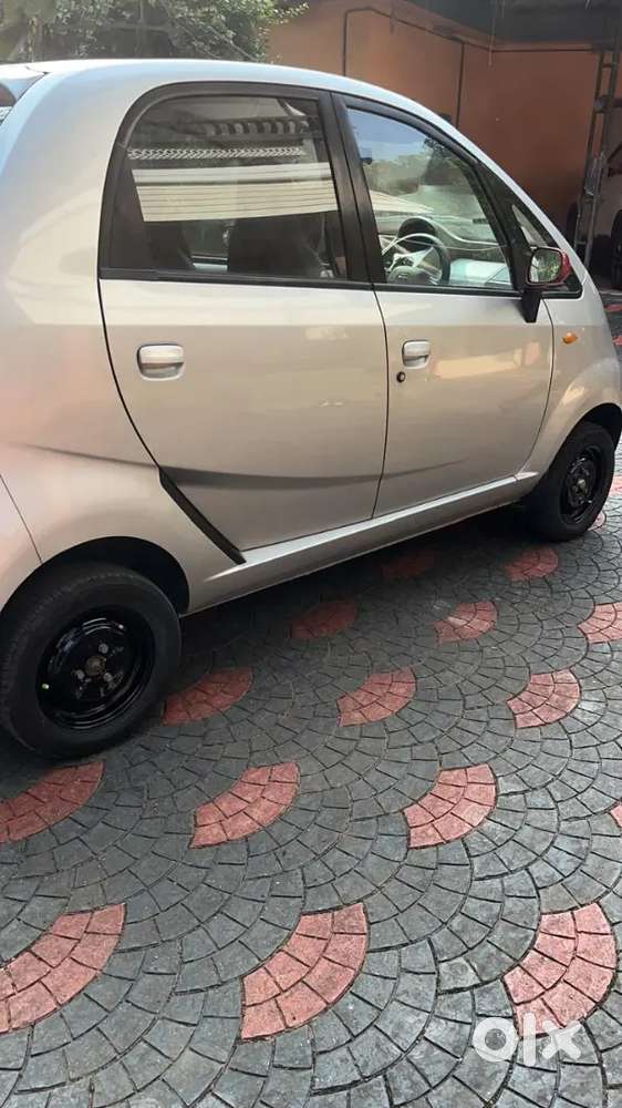 Tata Nano Xta 2016