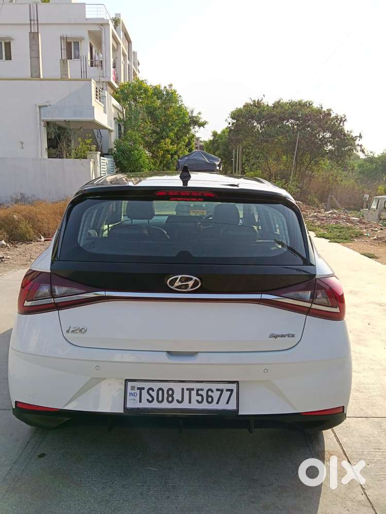Hyundai I20 Sportz 1.2 Ivt, 2023, Petrol