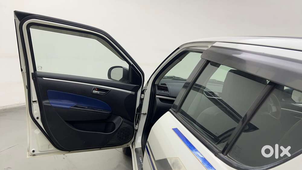 Maruti Suzuki Swift Vvt Vxi, 2016, Petrol