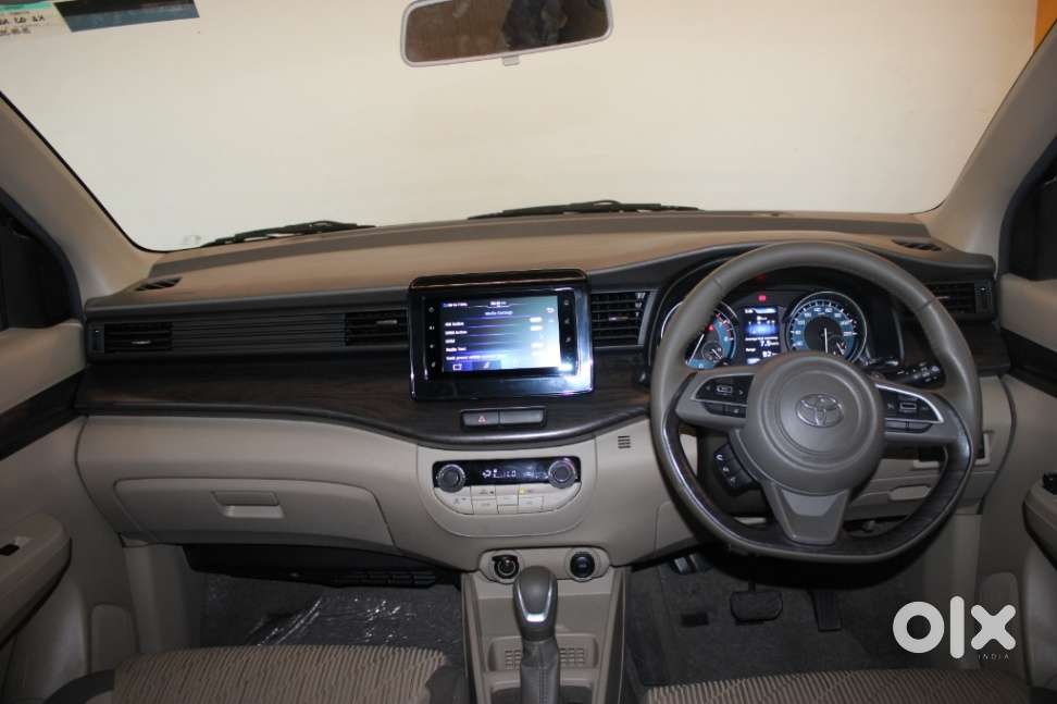 Toyota Rumion V At, 2025, Petrol