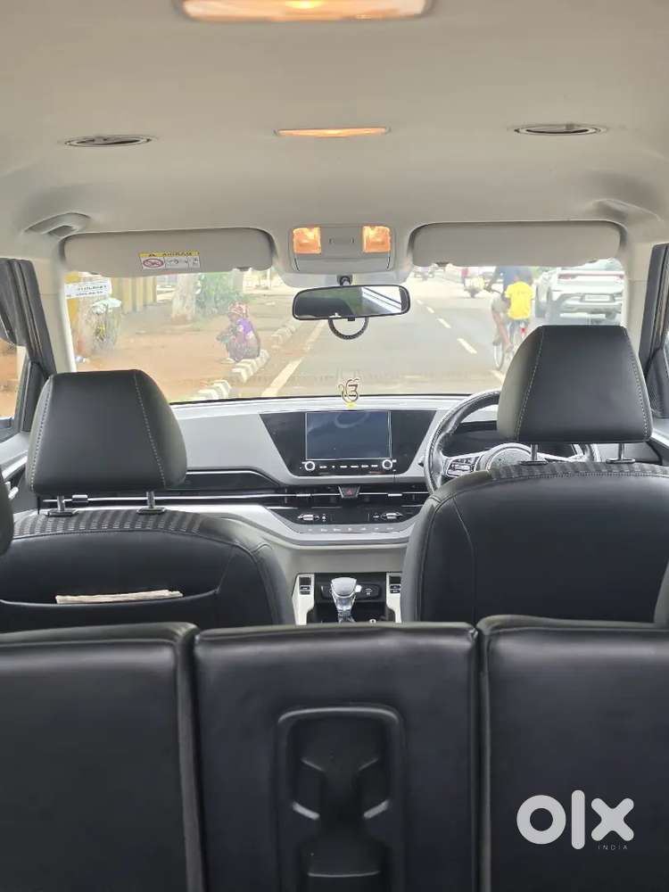 2022 Kia Carens Prestige Plus  Petrol At  31,000 Km
