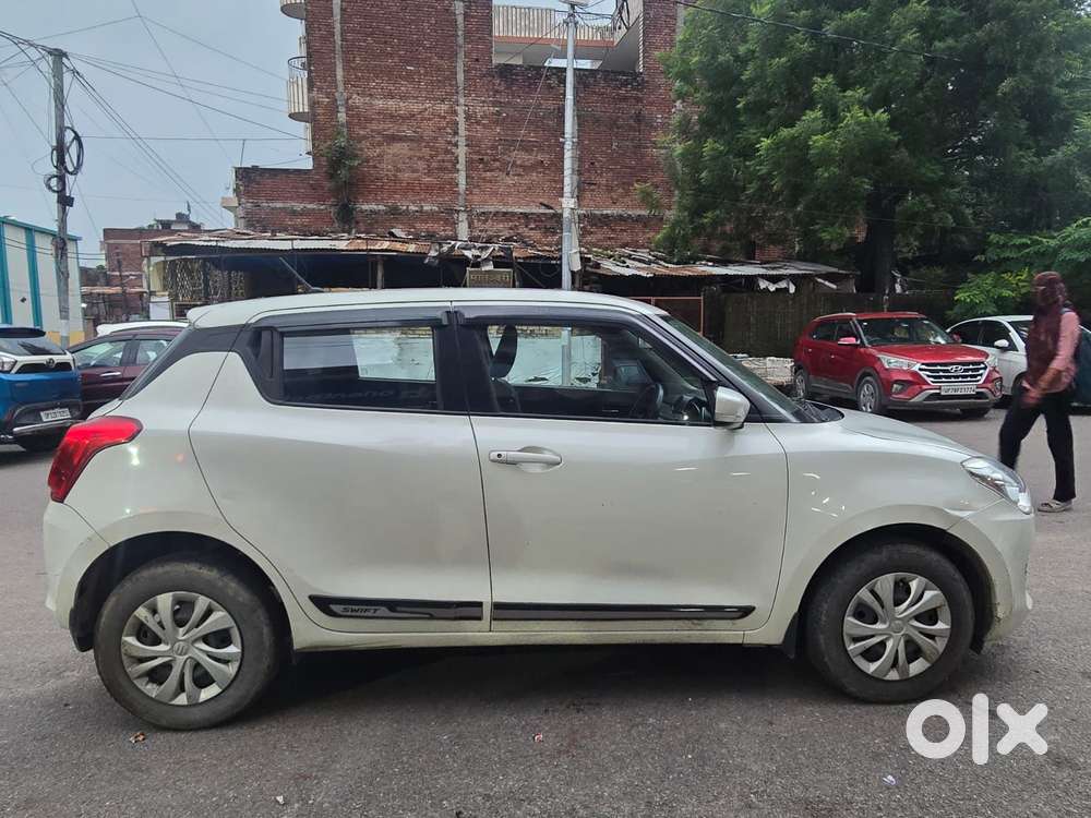Maruti Suzuki Swift Vxi Optional, 2021, Petrol