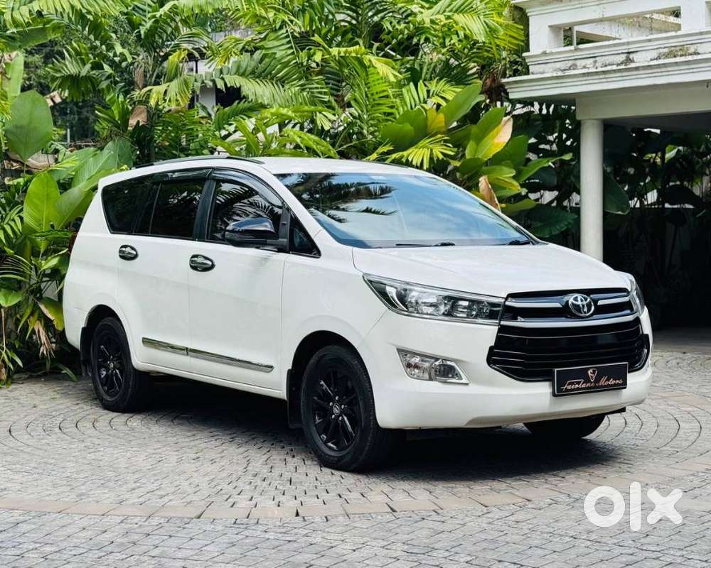 Toyota Innova Crysta 2.8 Gx At 8s, 2018, Diesel