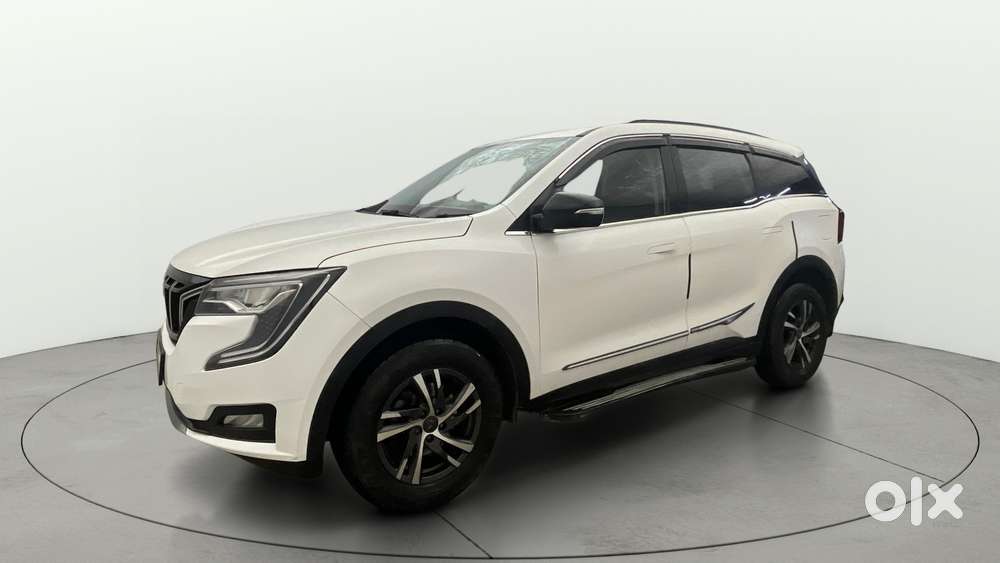 Mahindra Xuv700 2.0 Ax 5 Petrol At Str, 2023, Petrol