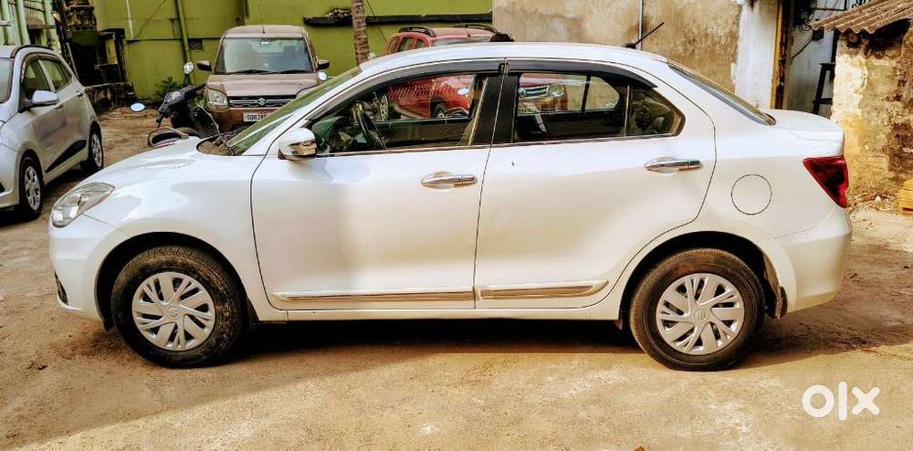 Maruti Suzuki Swift Dzire Vxi Optional, 2022, Petrol