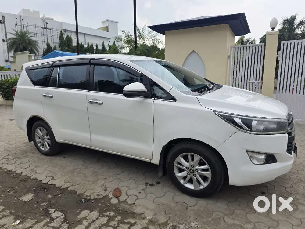 Toyota Innova Crysta 2020 Diesel 120000 Km Driven