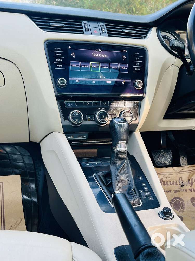 Skoda Octavia 2.0 L K Tsi At, 2018, Petrol