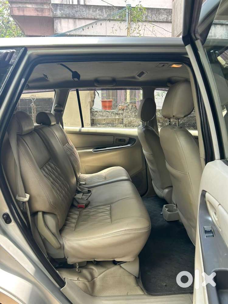 Toyota Innova 2011 Diesel Well Maintained