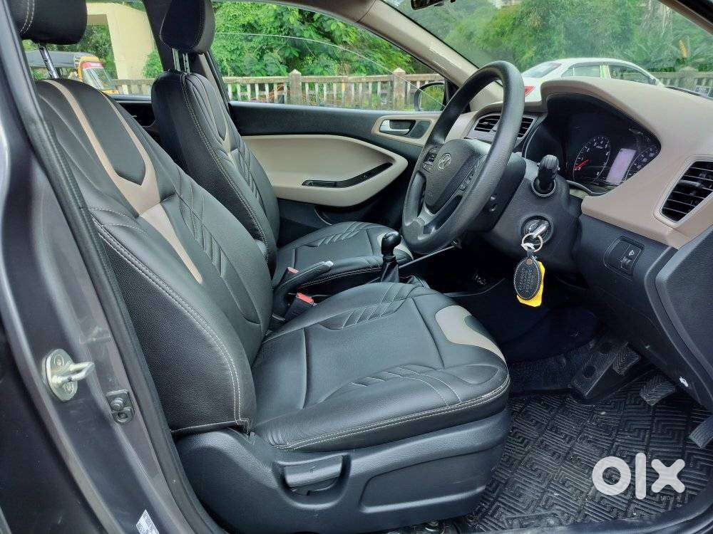 Hyundai Elite I20 1.2magna Executive At, 2018, Petrol