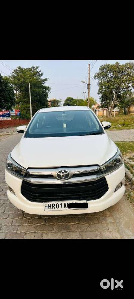 Toyota Innova Crysta 2.4 V, 2016, Diesel