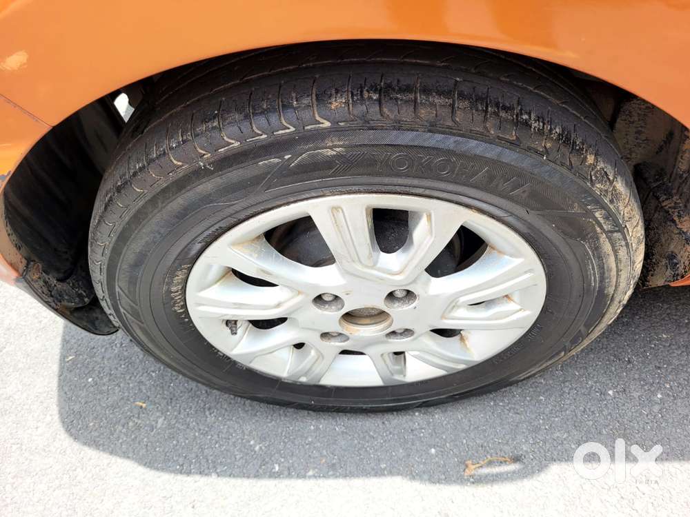 Tata Tiago 1.2 Revotron Xza, 2017, Petrol