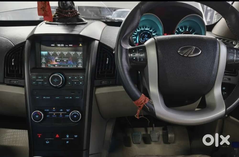 Mahindra Xuv500 W9 Diesel Dec 2017 Year