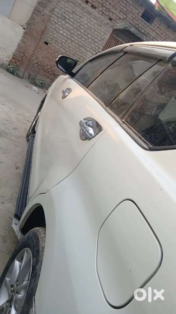 Toyota Innova Crysta 2016