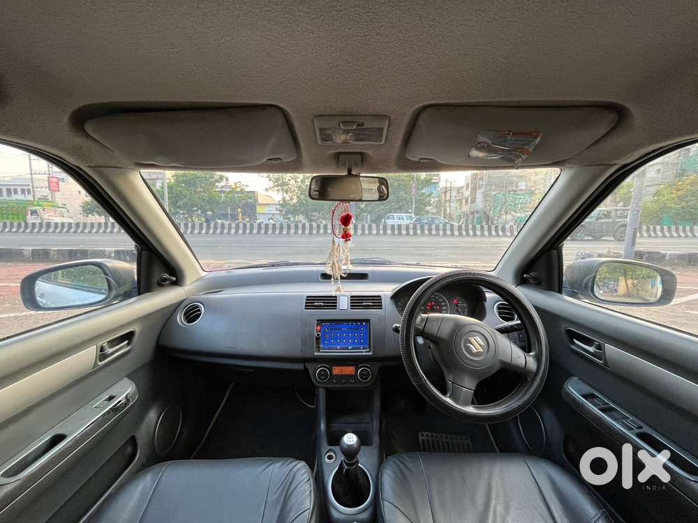 Maruti Suzuki Swift Vvt Zxi, 2006, Petrol
