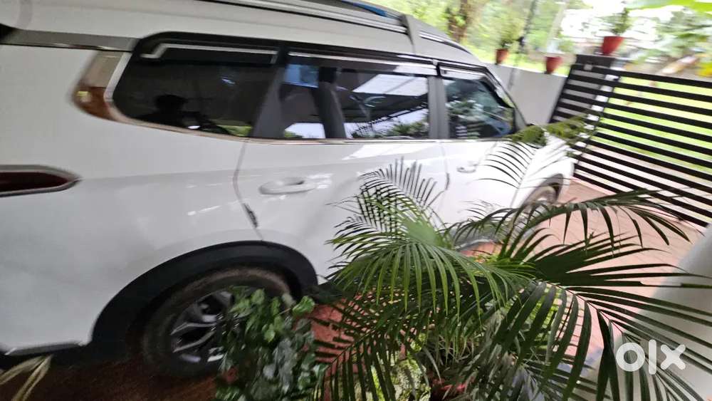 Well Maintained 1st Owner Low Kilometer Kia Carens 2023 Model