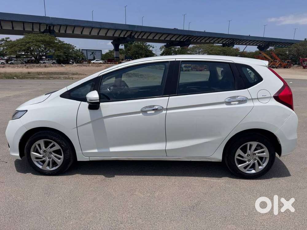 Honda Jazz Zx Cvt I-vtec  2021 Model