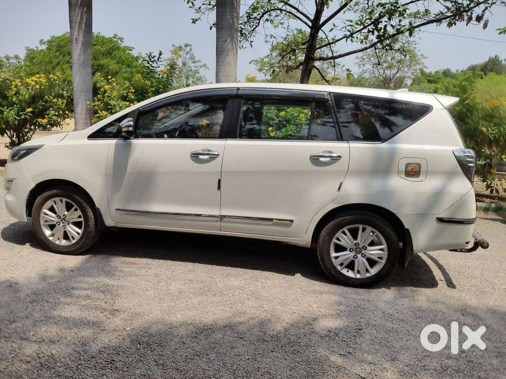 Toyota Innova Crysta 2.4 Z 7 Str, 2016, Diesel