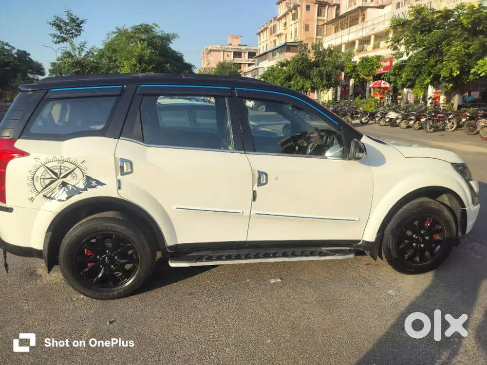 Mahindra Xuv500 2016 Diesel 80000 Km Driven
