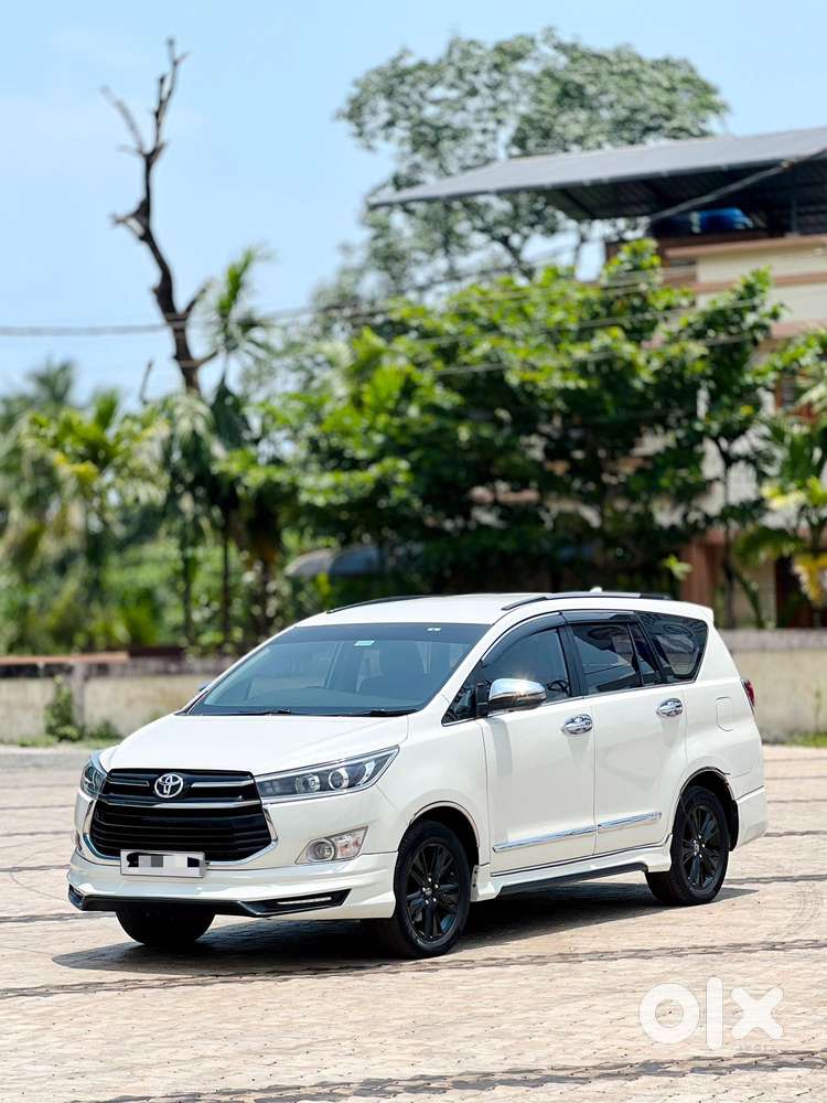 Toyota Innova Crysta 2.8 Z, 2017, Diesel