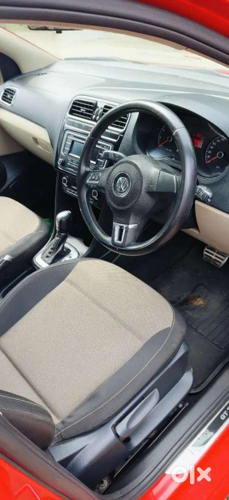 Volkswagen Polo 2015 Car
