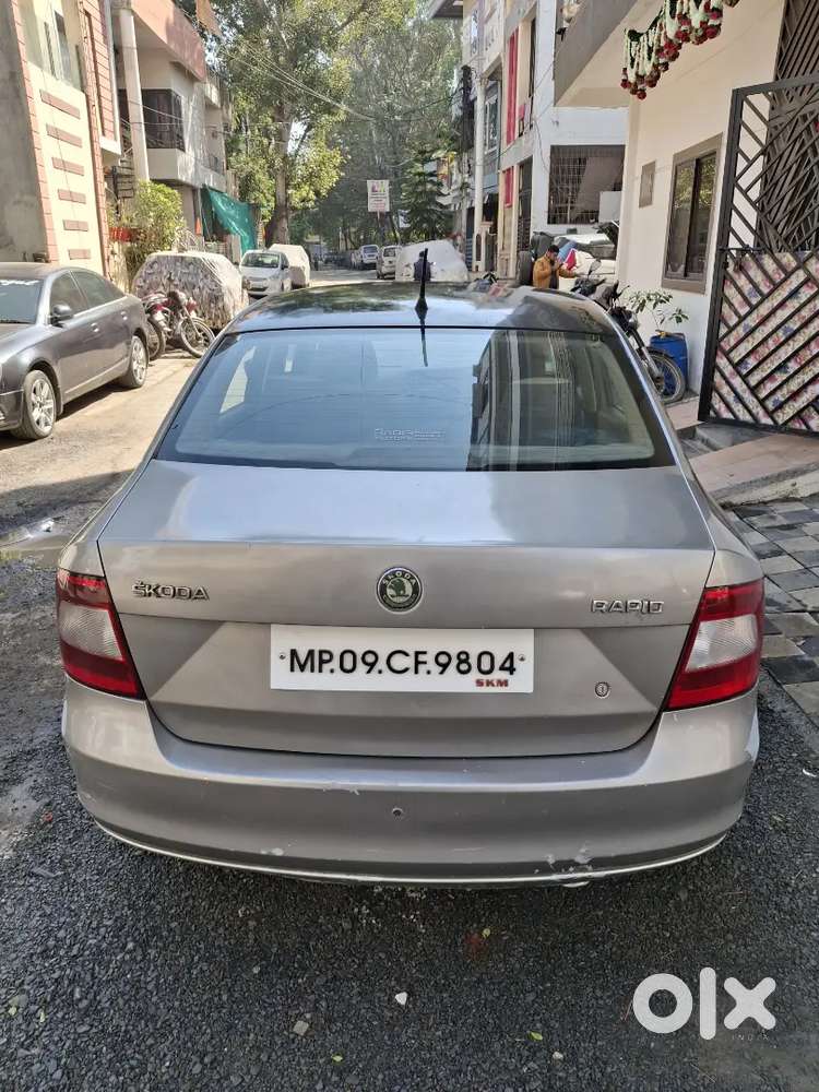 Skoda Rapid Elegance 2012