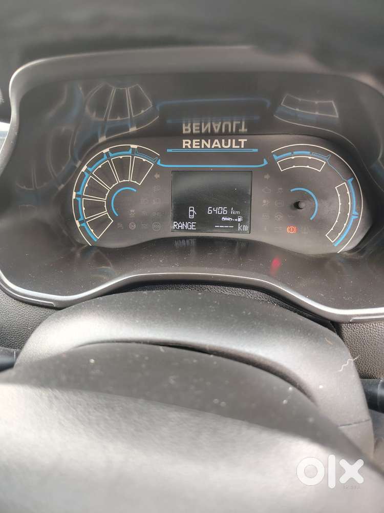 Renault Triber Rxt, 2023, Petrol