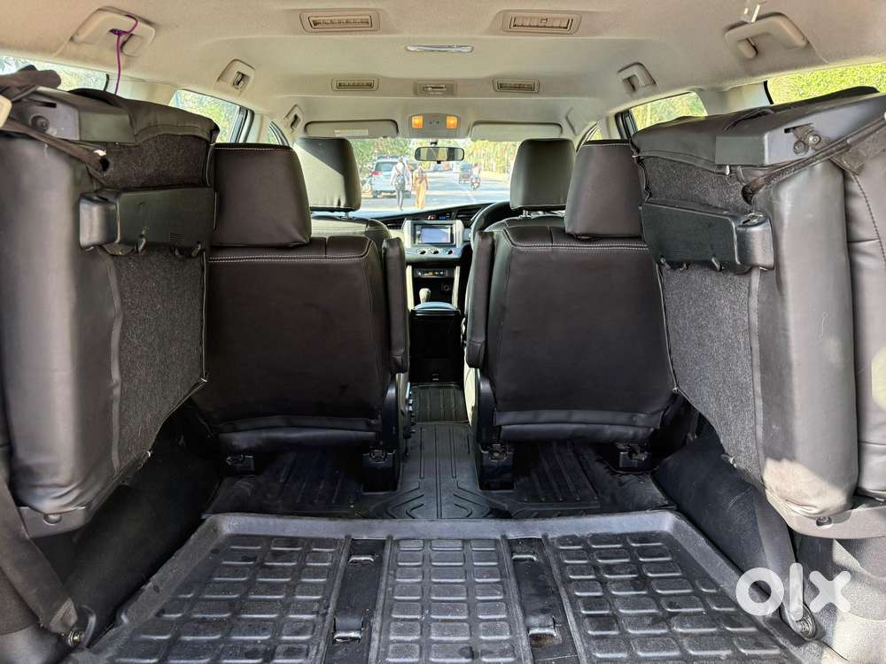 Toyota Innova Crysta 2.8 Gx At 7 Str, 2016, Diesel