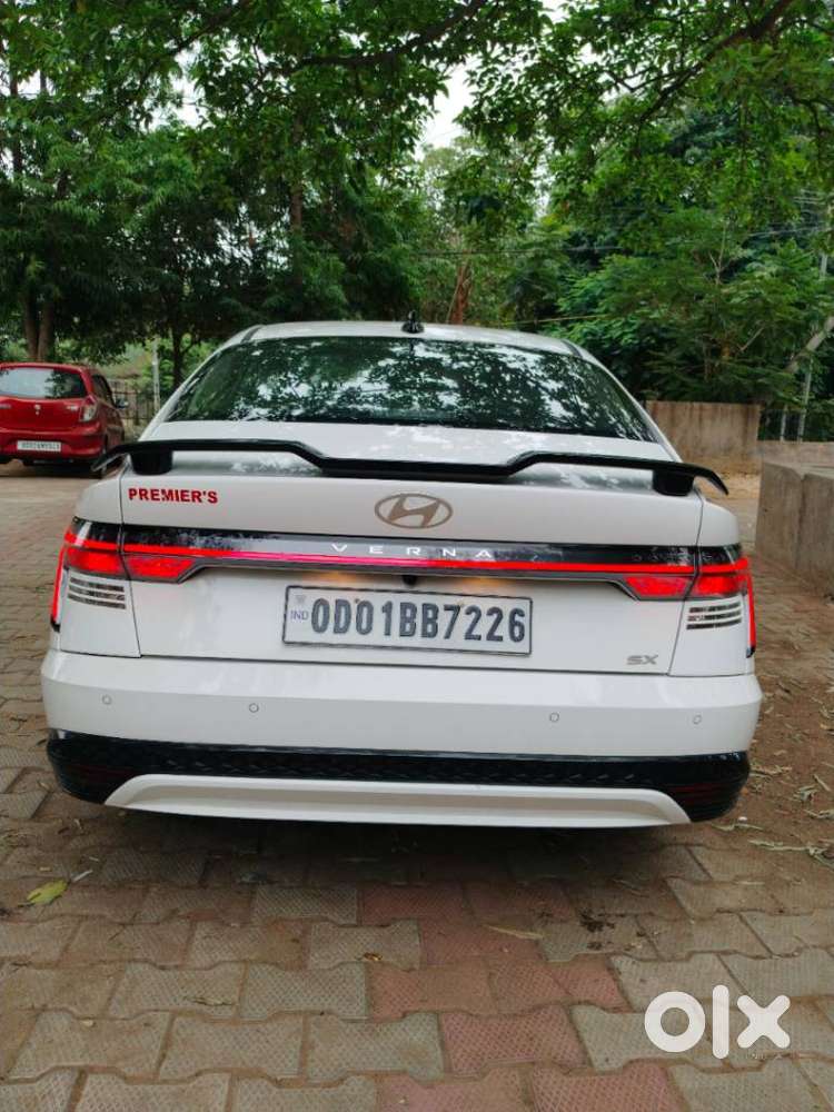 Hyundai Verna 1.5 Sx (o) Ivt, 2025, Petrol