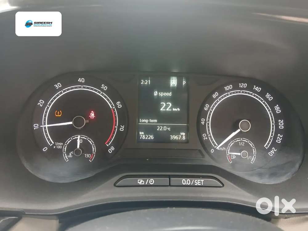 Skoda Slavia Ambition 1.0l Tsi At, 2022, Petrol