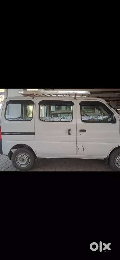 White Colour Eco August 2023 Model