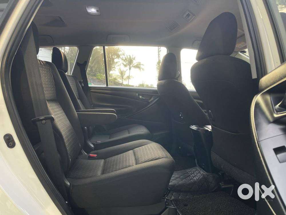 Toyota Innova Crysta 2.8 Gx At, 2018, Diesel