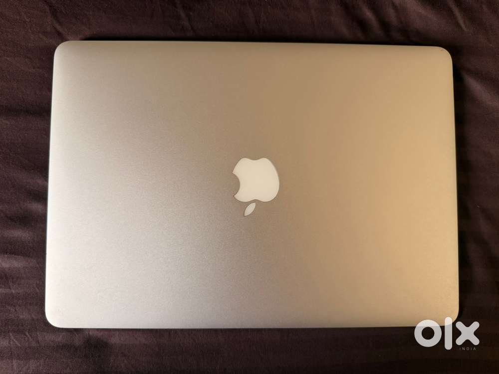 Apple MacBook Air 2017 in Excellent Condition