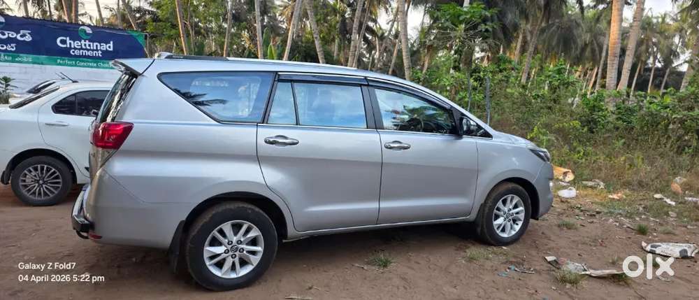 Toyota Innova Crysta 2.8z 2017