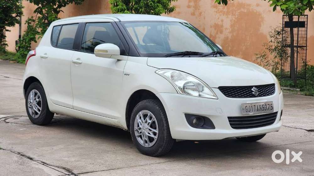Maruti Suzuki Swift Vxi Abs Bsiv, 2014, Cng & Hybrids