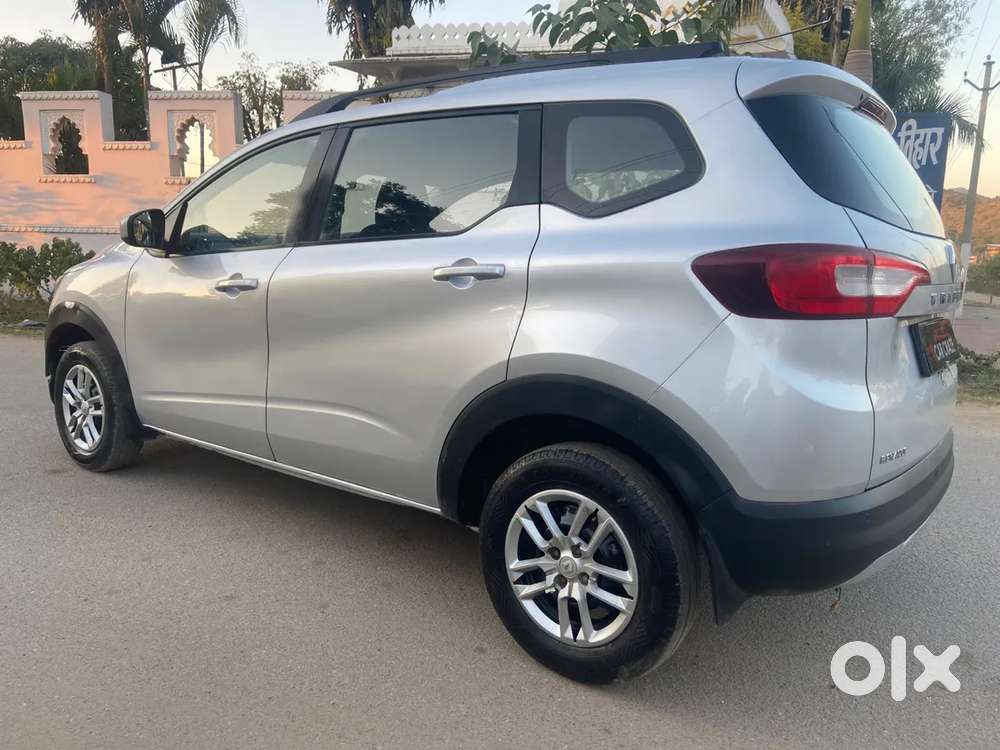 Renault Triber 1.0 Rxz Dual Tone, 2021, Petrol